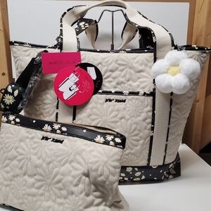 Betsey johnson Travel tote with cosmetic pouch and daisy Charm